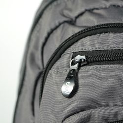 Mochila Multizipper Gris Olas